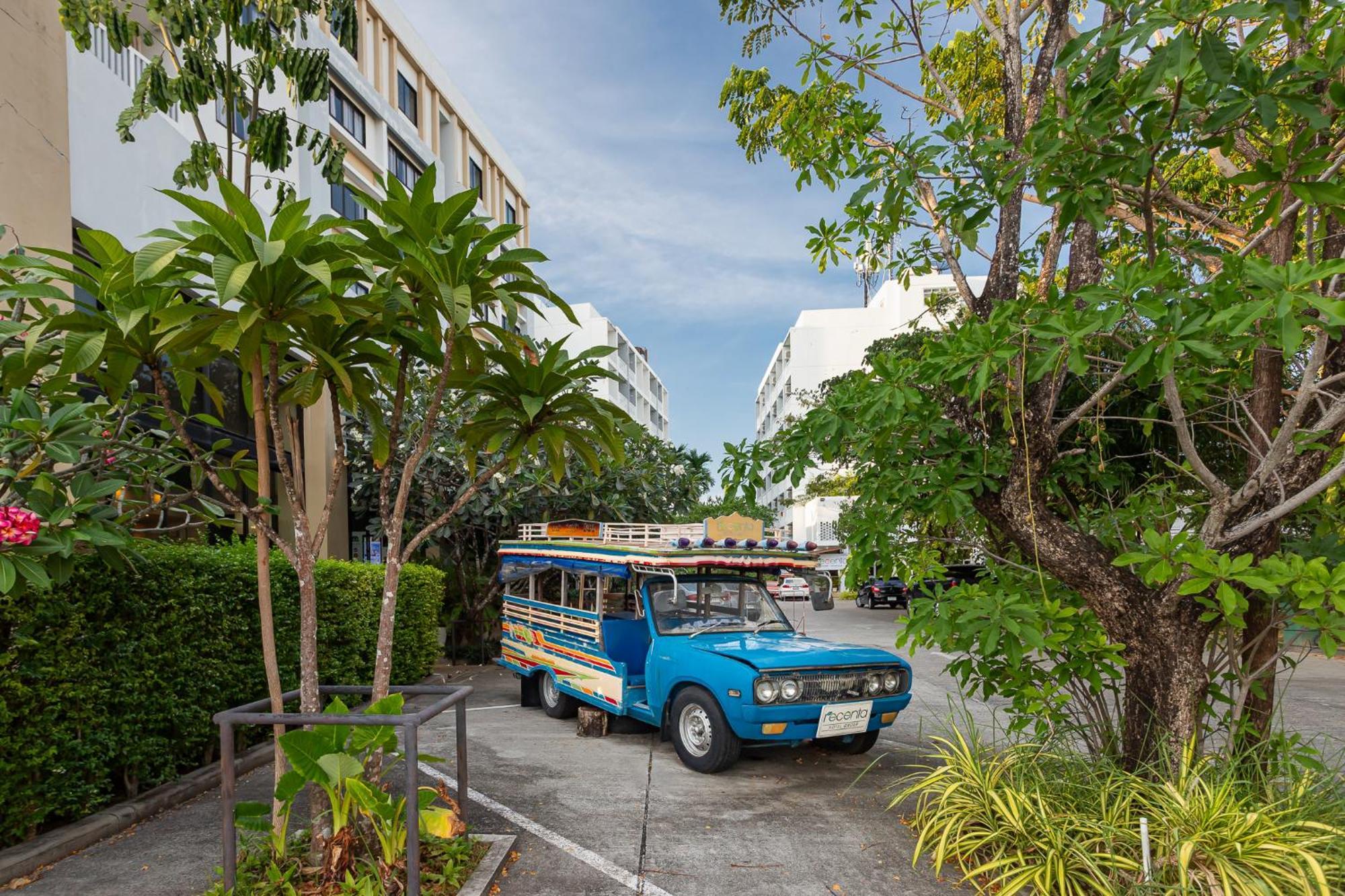 Recenta Phuket Suanluang Hotel Exterior foto